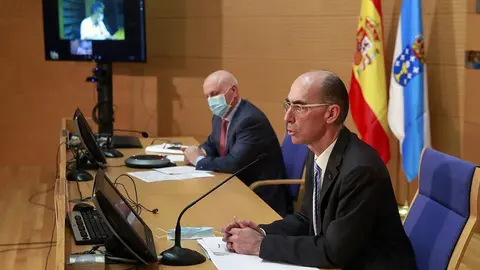 El conselleiro de Sanidad, Jesús Vázquez Almuiña, dijo que la votación del domingo se hará con total seguridad, puesto que el protocolo establecido es de máximos.