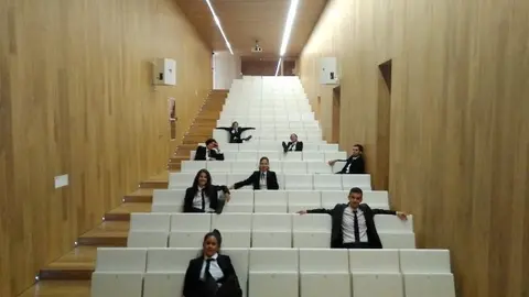 Grupo de Teatro Amador "Eu.Experimento" que este ano começou a ser dirigido por Hugo Milhanas Machad.