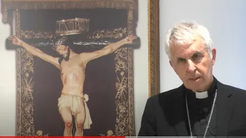 El obispo de Tui-Vigo, Luis Quinteiro, en un fotograma de vídeo. ARCHIVO. 