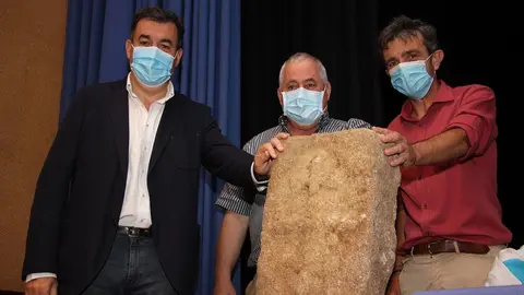 
Román Rodríguez destaca la imprescindible puesta en valor del patrimonio natural y cultural para incentivar el turismo en A Mariña.