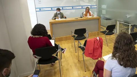 O director xeral de Xustiza, Juan José Martín, e a directora do IMELGA, Beatriz Otero, presentaron hoxe en rolda de prensa a memoria correspondente ao ano pasado.