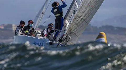 La jornada regatera de hoy dejó imágenes espectaculares. LALO R.  VILLAR. 