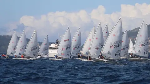 Salida de radial con laseristas de La Coruña, Vigo y Portosín en cabeza. PEDRO SEOANE. 