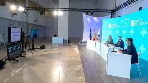 El secretario general técnico de la Consellería, Manuel Vila, y el director general de Asistencia Sanitaria, Jorge Aboal, participan en un webinar para explicar el funcionamiento de la aplicación Educovid.