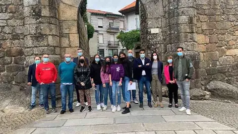 La directora general de Juventud, Participación y Voluntariado, Cristina Pichel, participó hoy en el I Juego de Escape de la federación gallega de bandas en el Castillo de los Condes Sarmiento, en Ribadavia.