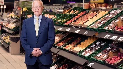 Joaquín González es consejero de otras empresas del holding familiar, integrado por diferentes sociedades de diversos sectores de actividad.