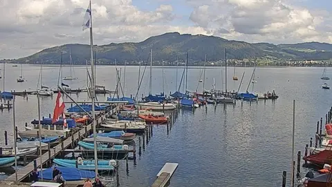 •	La falta de condiciones para la navegación en Attersee, Austria, fuerza a la anulación de las pruebas previstas para hoy. TOBIAS STOERKLE PHOTOGRAPHY