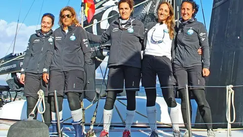 Las 5 expedicionarias del Reto Pelayo Vida–Vuelta España 2020 son Marián, de Elche; Lorena, de Cartagena; Fátima, de Jerez; María, de Barakaldo; y Nuria, de Teruel. LETICIA ACERO. 