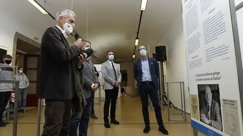 La muestra puede visitarse desde hoy hasta el 22 de noviembre y recoge citas de obras literarias, artículos, entrevistas concedidas así como materiales audiovisuales.