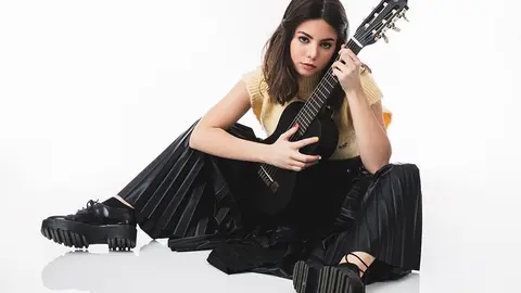 A Bárbara Tinoco atua no próximo sábado, dia 24 de outubro, pelas 22h, na Casa das Artes.