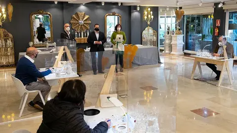 Dous paneis compostos por unha vintena de expertos serán os encargados de valoralas en catas totalmente a cegas.