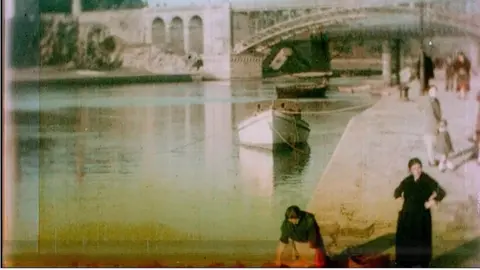 Colaborou con Filmoteca Española na recuperación da cor orixinal de ‘Pontevedra, cuna de Colón’, fita rodada en 1927 polo fotógrafo, cineasta e investigador Enrique Barreiro.