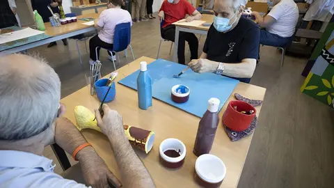 El presupuesto de este año se ponen a disposición de 128 organizaciones para los gastos de funcionamiento de centros de inclusión y emergencia, actuaciones que complementen los servicios sociales básicos e intervenciones de integración sociolaboral, entre otros. Sede Aspnais, en Lugo.