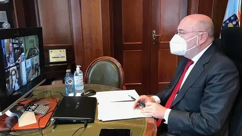 	Los Premios Meninas, fallados por el jurado presidido por el delegado del Gobierno, Javier Losada, reconocen la labor de personas o entidades que destaquen por su compromiso en la erradicación de la violencia de género.