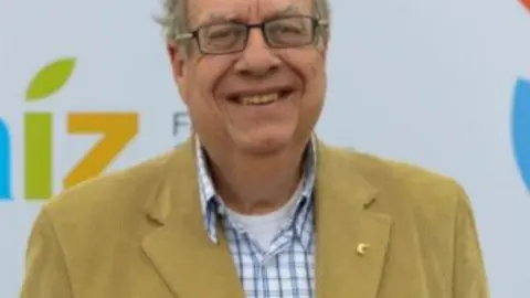 Alejandro Maglione, periodista. Reconocido como el Mejor Periodista Gastronómico de
Argentina 2014, presidente de la Asociación de Periodistas Gastronómicos
de Latino América (APEGLA).