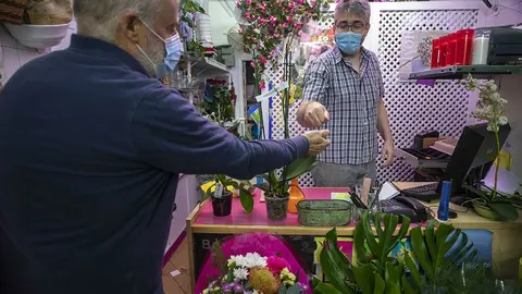 Los diferentes apoyos son compatibles entre sí, por lo que los hostaleros podrán recibir ayudas de entre 2.200 y 7.200 euros, y que la tramitación será ágil y sencilla para que la ayuda llegue lo antes posible a los sectores afectados.