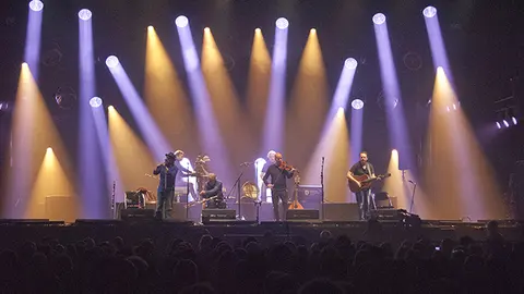 Neste concerto Milladoiro repasará os temas que marcaron estas catro décadas de música presentando tamén o seu último disco 'Atlántico'. 