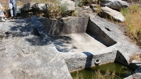 Lagares rupestres en Valpaços, Tras-ós-Montes, Portugal. 