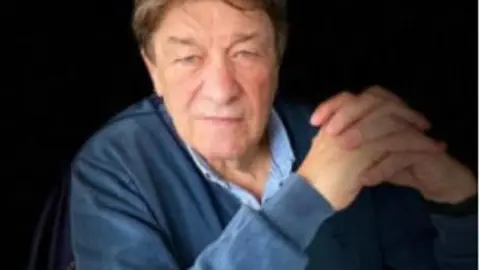  Luis Cepeda, periodista y escritor gastronómico.