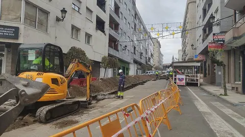 Obras da rede de calor en Vidales Tomé. 