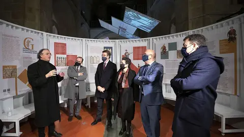 El titular del Gobierno gallego participó, esta tarde en Santiago, en el acto de inauguración de la exposición organizada por el Consello da Cultura Galega.