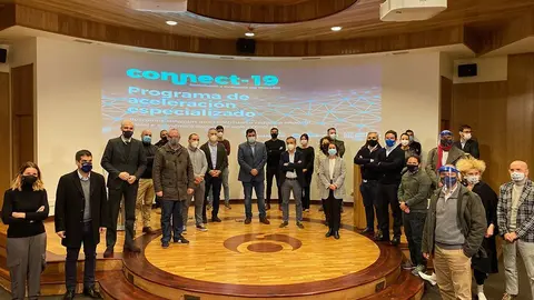 Na súa intervención, o vicepresidente económico, Francisco Conde, salientou que “as 20 pemes que participaron na aceleradora Connect-19 son a proba de que Galicia traballa por ser un referente na loita contra a pandemia desde a innovación, o emprendemento e o talento”. 