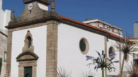 La intervención se centrarán en resolver las humedades que sufre este inmueble, sede de la Cofradía das Angustias e importante templo de la Semana Santa ferrolana.