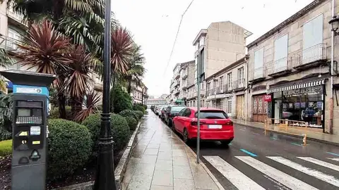 Entre as medidas que a concellaría de Mobilidade e Tráfico contempla se atopan a de ampliar o funcionamento da zona azul ao horario de tarde.