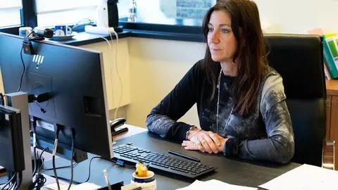 La directora general de Relaciones Laborales, Elena Mancha, participó hoy en una webinar sobre el papel de la RSE en tiempos de la covid-19.