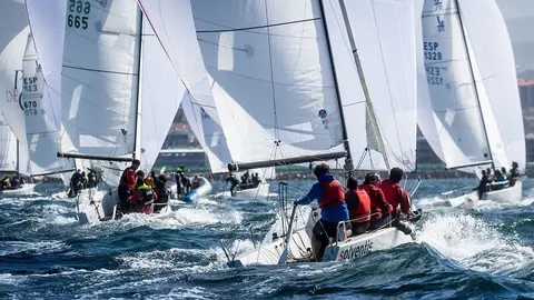El Solventis con Bermúdez de Castro y el canario Alfredo González. ©Sailingshots by María Muiña Photography
