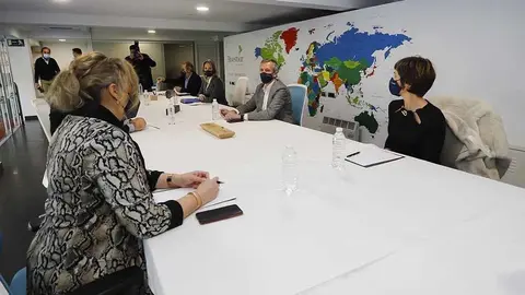 El vicepresidente primero se comprometió en Vigo con el futuro del sector, que podrá beneficiarse del plan de choque para la recuperación del turismo.