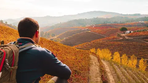 Estas experiências podem ter a duração de um dia a duas semanas. Em simultâneo oferece a possibilidade do visitante desenhar a sua experiência “à medida”, escolhendo entre as parcerias que a empresa possui, onde ficar, onde comer, o que ver, o que fazer, etc.