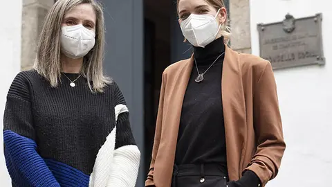 María Mera y Cecilia Sierra. 