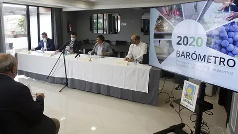 La Xunta mantiene su apuesta por el crecimiento del ecológico a través de diferentes líneas de trabajo centradas en la calidad y en medidas legales como las futuras leyes de recuperación de la tierra agraria y de la calidad alimentaria.