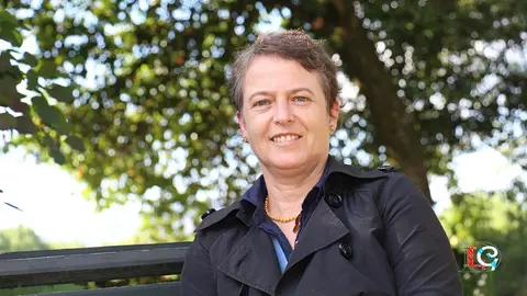 Rosario Sá Coutinho, en los jardines de Casa d'Aurora, Ponte de Lima. 