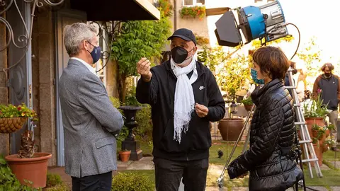 El vicepresidente primero de la Xunta, Alfonso Rueda, visitó hoy el rodaje del spot sobre el Xacobeo 21-22 'Camiña a Galicia' en el marco de una campaña destinada a atraer a la comunidad a turistas y peregrinos en cuanto a situación sanitaria lo permita.

