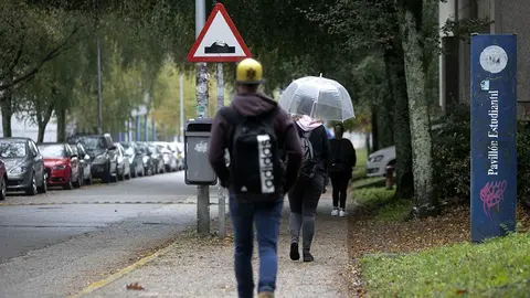 O número total de prazas en grao increméntase ata un total de 11.550, e as de mestrado ata 5.162.