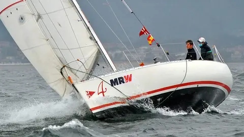 Con las tripulaciones reducidas al máximo los veleros deberán navegar hasta Ons. CLARA GIRALDO. 