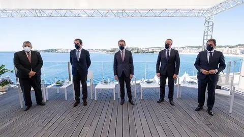 O presidente da Xunta, Alberto Núñez Feijóo, clausura o foro El turismo en la Eurorregión Galicia-Norte de Portugal. Club Náutico, Sanxenxo.