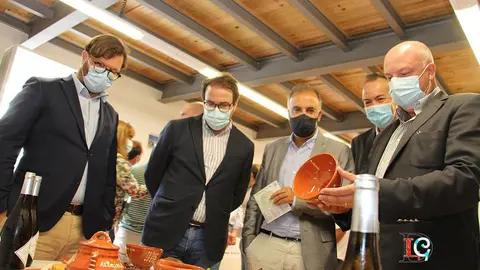 El alcalde de Ponte de Lima, Victor Mendes, co presidente de Porto e Norte de Portugal, Pedro Martins, y los concejales Paulo Barreiro y Vasco Ferrás, así como el presidente de la Asamblea Municipal, João Mimoso. 