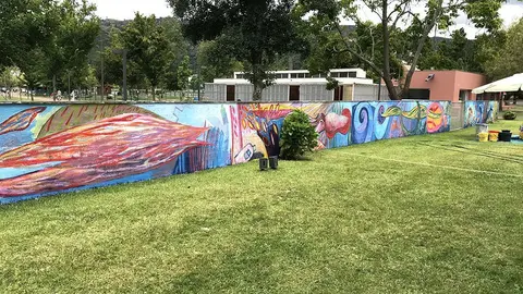 Pintura mural Acácio de Carvalho.