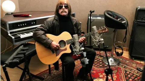 Andrex Montenegro mostró desde temprana edad fuertes inclinaciones musicales.