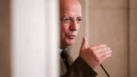 Augusto Santos Silva.