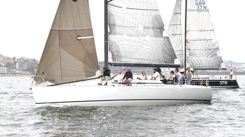  Gómez de La Coruña y Antílope de Gijón. PEDRO SEOANE. 