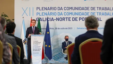 O titular da Xunta traspasa a presidencia da Comunidade de Traballo de Galicia e o Norte de Portugal tras un balance frut&iacute;fero e mirando cara &aacute; unha Eurorrexi&oacute;n m&aacute;is global, m&aacute;is verde e mellor conectada.