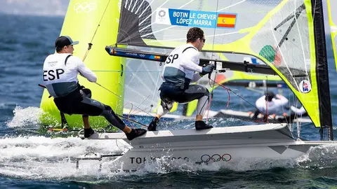 Diego Botín y Iago López Marra. SAILINLINGSHOTS BY MARÍA MUIÑA/RFEV 