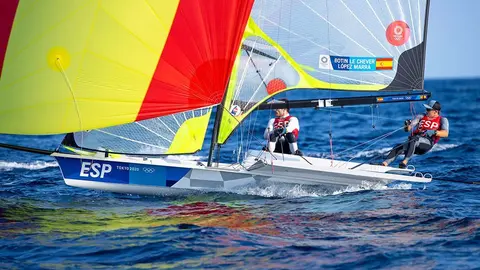 Diego Botín y Iago López Marra - 49er. SAILINLINGSHOTS BY MARÍA MUIÑA/RFEV 