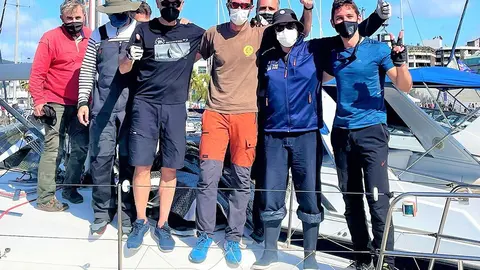 Tripulación Bon3 de Víctor Carrión, que contó entre otros a José Gándara y Juan Pazó. JORGE ALONSO. 