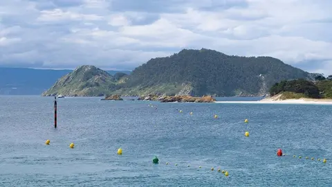 A actividade, de carácter gratuíto e que require de inscrición previa no propio arquipélago, comeza hoxe nas Illas Cíes e desenvolverase de xoves a domingo durante o mes de agosto e a primeira quincena de setembro