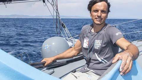 El deportista catalán Didac Costa  se convirtió este año en el primer navegante español que consigue circunnavegar el planeta dos veces sin escalas ni ayuda externa©MARC GONZÁLEZ ALOMA
